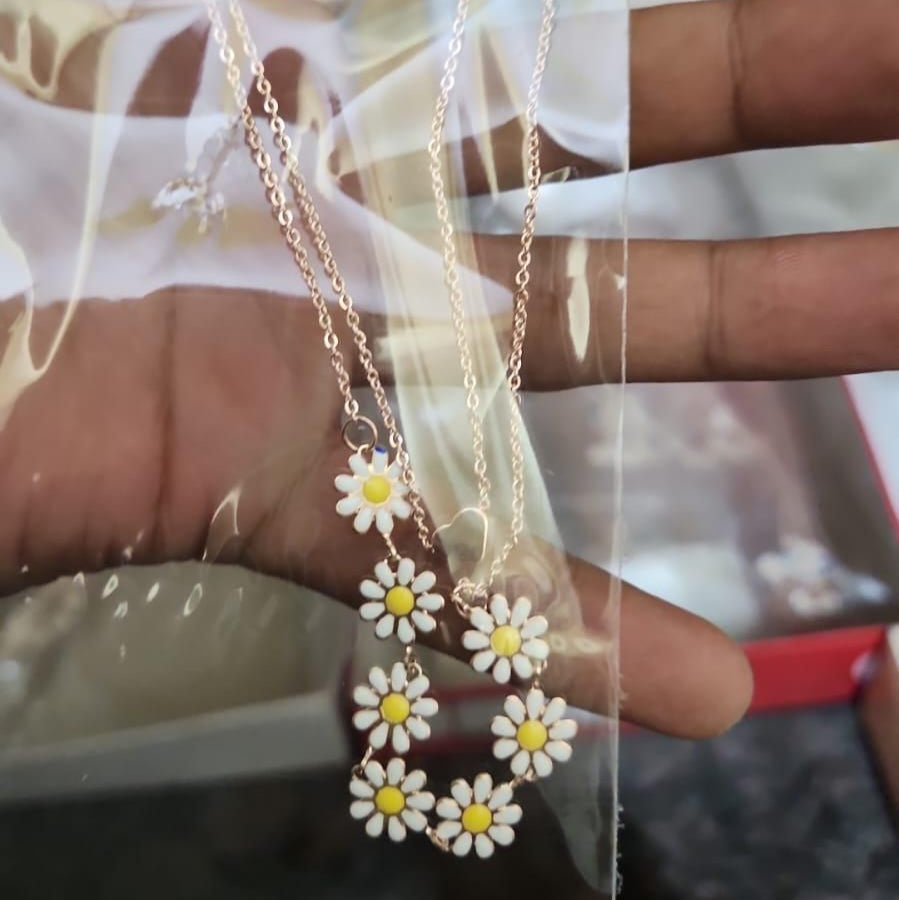 Beautiful Golden Daisy Heart Two-Layered Necklace